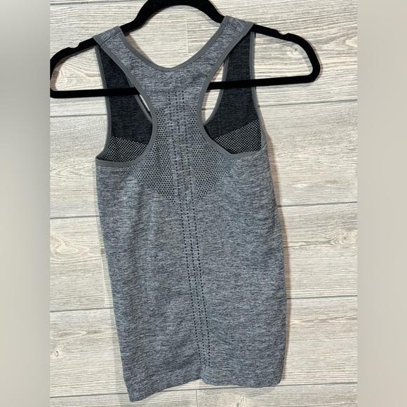 Savvi Compression Tank Top, Gray, Size Medium - Picture 4 of 5